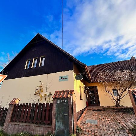 Vila Morava Hotel Liptovský Mikuláš Exterior foto